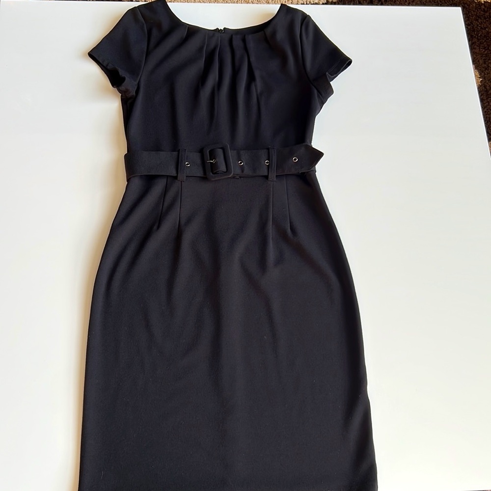 Suzy Shier Black Belted dress pleats around neck